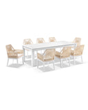<em>OUTDOOR DINING</em>